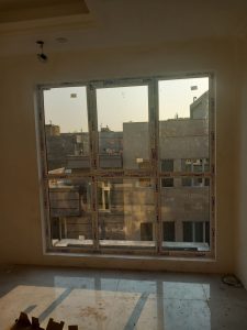 پنجره و درب ساختمانی در دروس